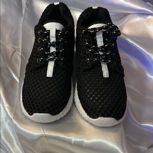 Black and White Women's Sneakers